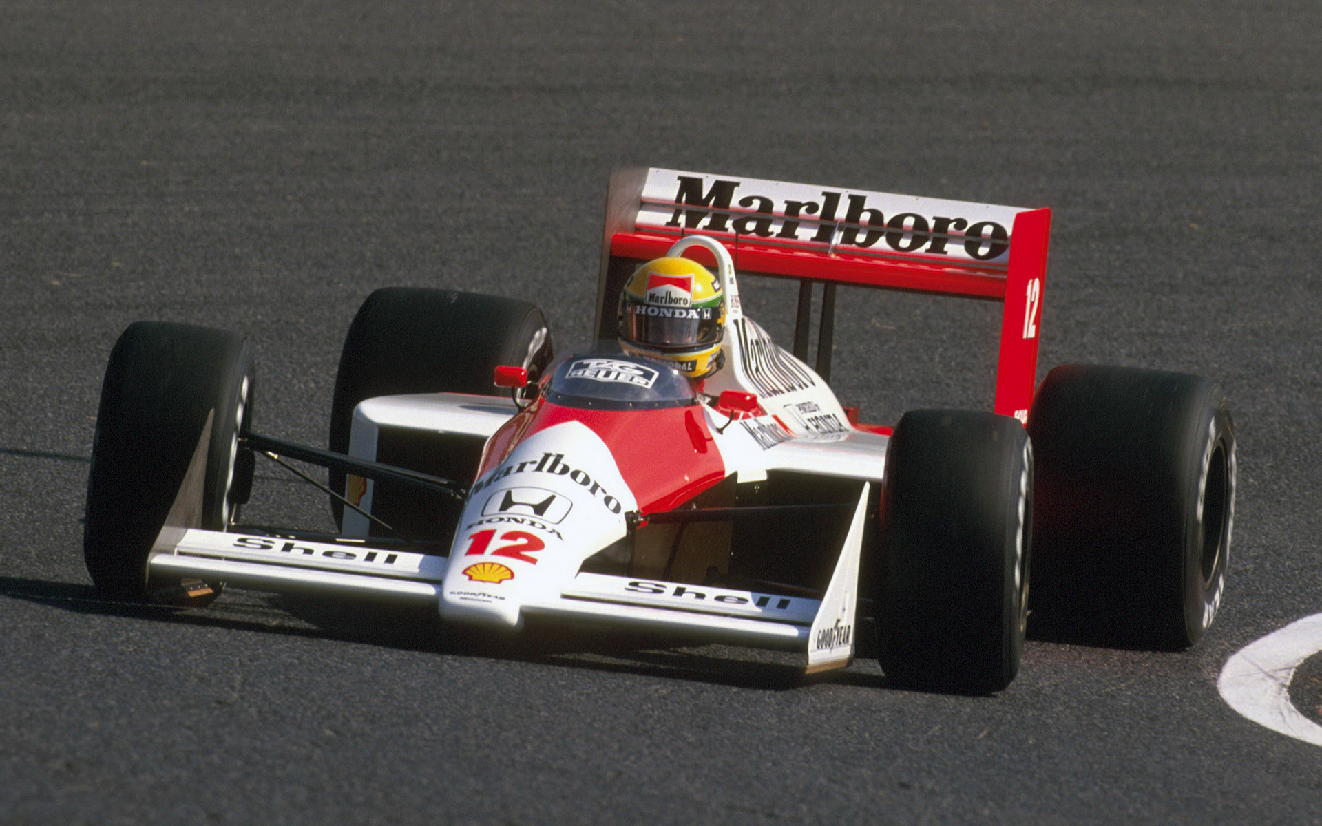 Bildergebnis für 1988 McLaren MP4/4